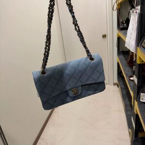 Chanel Women Pre-Loved Bag Brand New Condition
